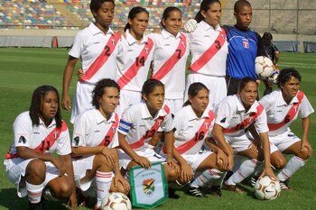 Recuerdo de la primera selección femenina que jugó de local durante la Copa América Femenina Perú 2003 (Foto: Consuelo Vargas / Archivo GEC)