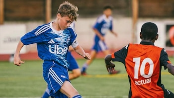 Un club italiano restringe el cabeceo en el fútbol infantil por temor a lesiones cerebrales