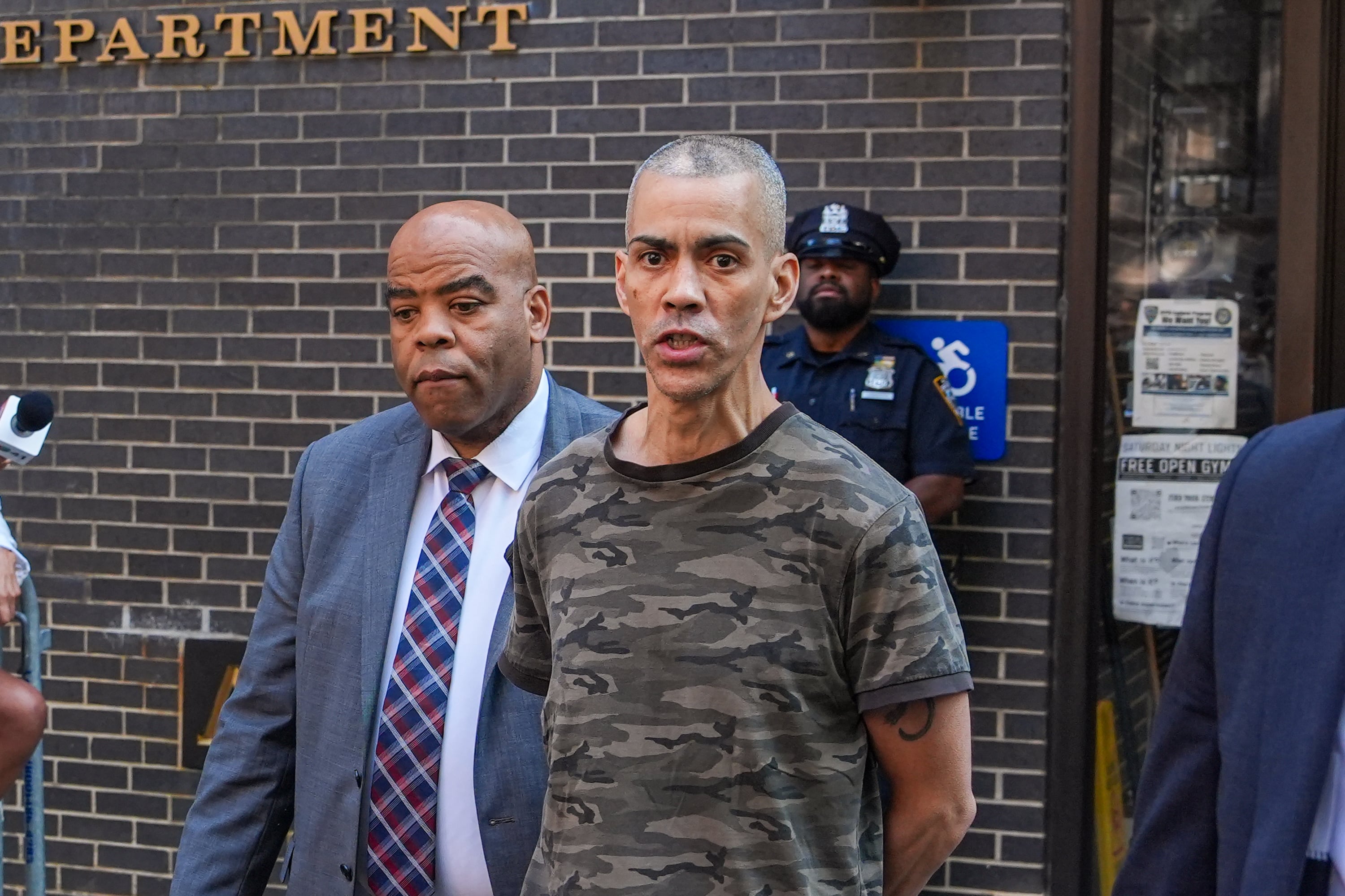 Acusan de crimen de odio al detenido por apuñalar a dos personas cerca de Central Park