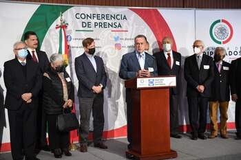 Exgobernadores, exlegisladores y funcionarios del