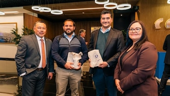 El Salvador presentó en Chile proyectos de vivienda y turismo a más de 40 empresas constructoras