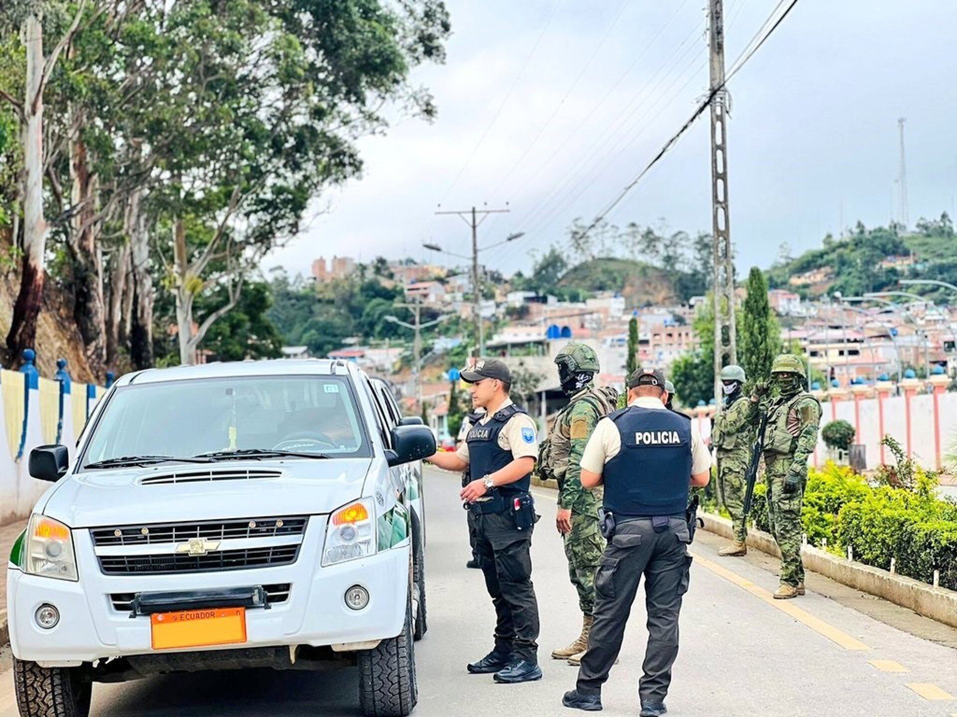 Colombia y Ecuador: Fortaleciendo el control de fronteras y el comercio intrarregional