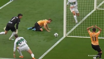 El argentino Lucas Beltrán protagonizó uno de los goles errados del año