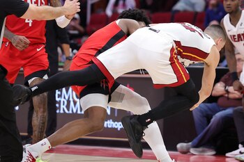 Marc Davis, árbitro principal del