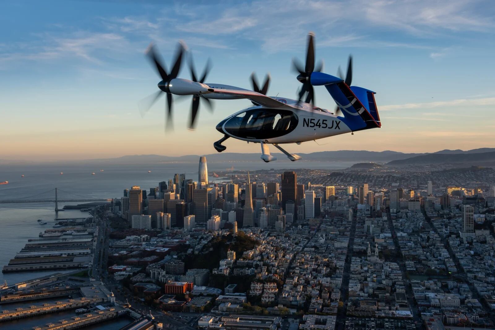 El avión eléctrico de Joby completó en 10 minutos el trayecto entre el aeropuerto Kennedy y Manhattan en su vuelo de demostración (Jovy Aviation)