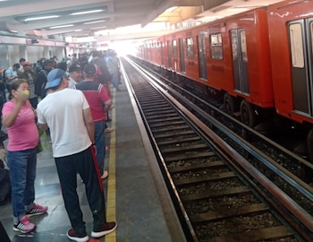 Línea 1. (Foto: @Orangitho)