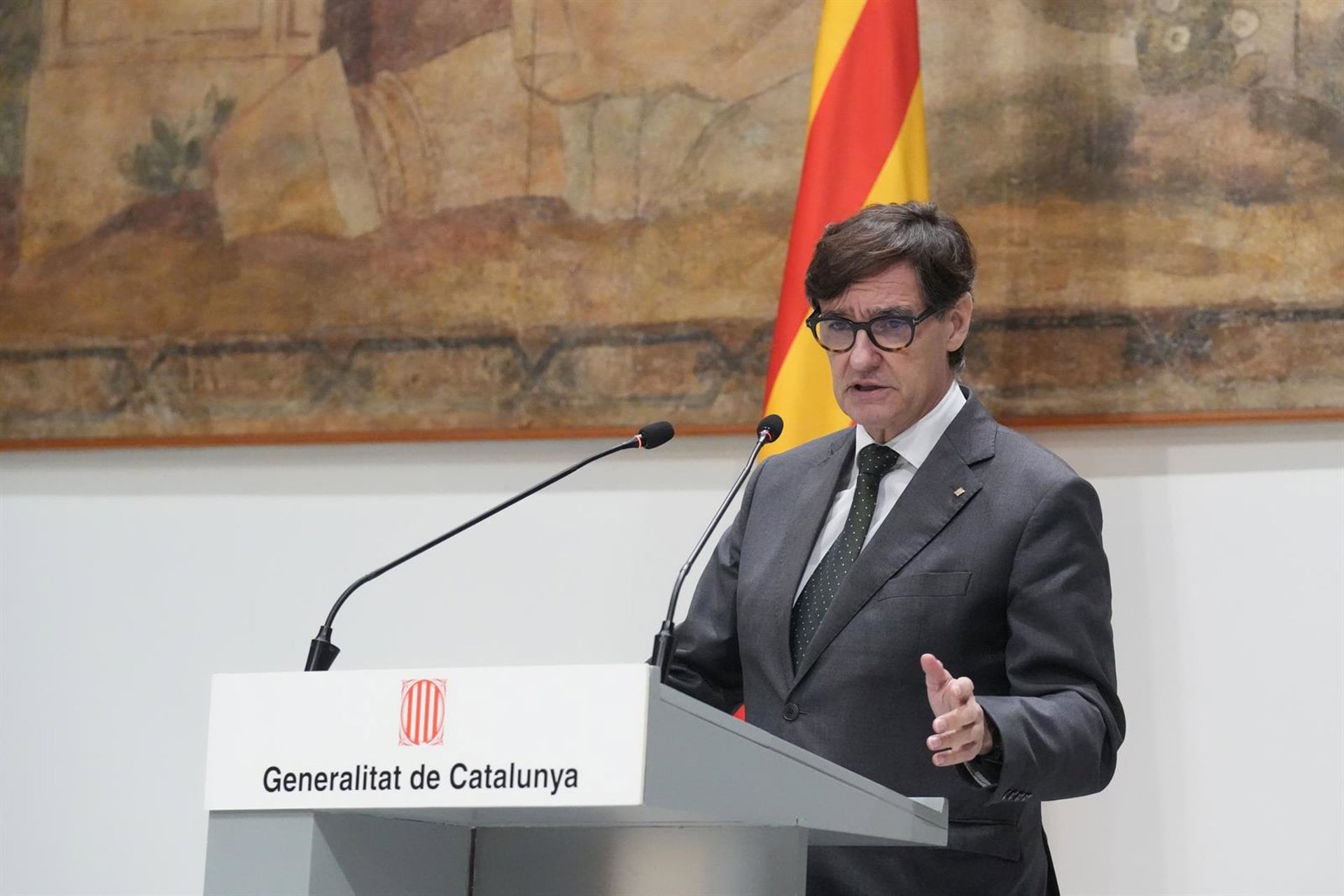 19/10/2026 El presidente de la Generalitat de Catalunya, Salvador Illa, durante un encuentro con los delegados del Govern de Catalunya en el exterior, en el Palau de la Generalitat, a 19 de octubre de 2026, en Barcelona, Catalunya (España). Este encuentro tiene el objetivo de coordinar las acciones de los delegados del Govern en el exterior para reforzar la proyección internacional de Catalunya.POLITICA David Zorrakino - Europa Press