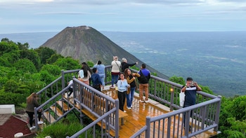 El Salvador cerró 2025 con