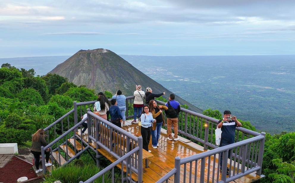 NRVW623DM5HATHXK2KULZAAOKE