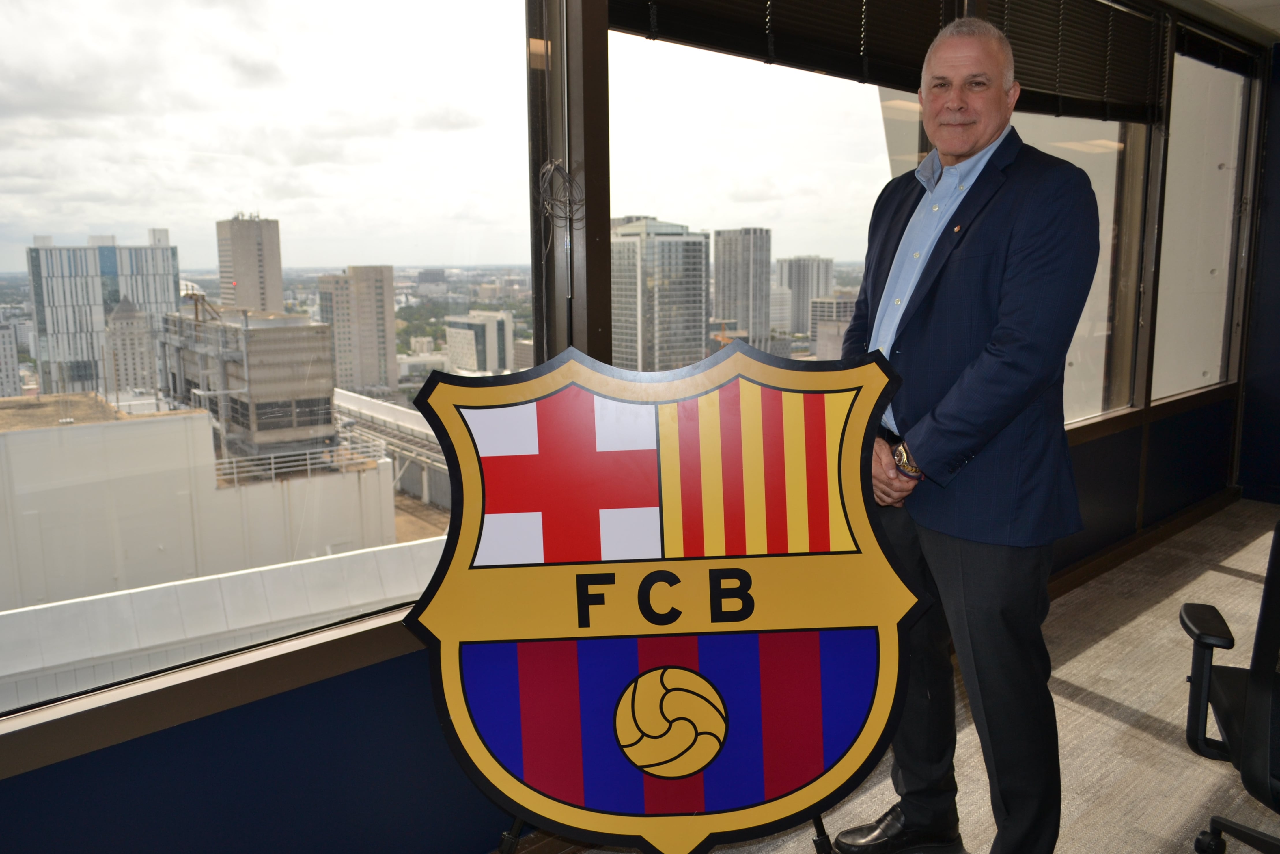 La inauguración de la sede del FC Barcelona en Miami se realizó en One Biscayne Tower con la presencia de Bryan Bachner y más de 200 representantes de la ciudad (EFE/ Antoni Belchi)