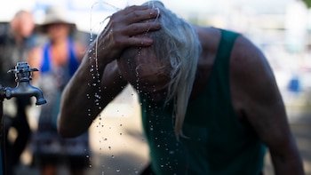 Aumentan las muertes relacionadas con el calor tras la histórica ola de calor del 4 de julio que azotó el este de Estados Unidos