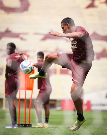 Alex Valera – Universitario de Deportes – Copa Libertadores 2026 – Perú – deportes – 8 abril