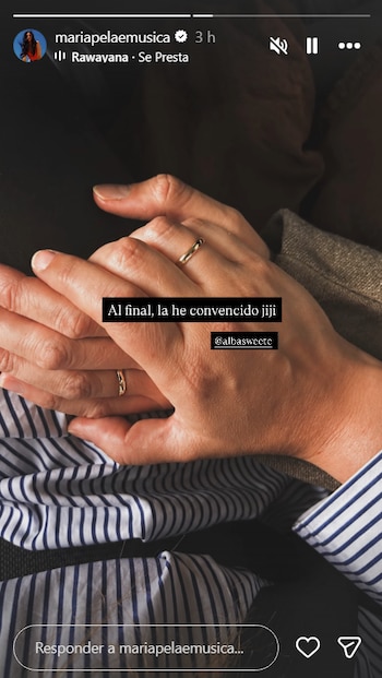 El anillo con el que se han comprometido María Peláe y Alba Reig (Instagram)