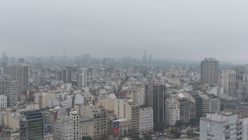 Rige una alerta por tormentas en cuatro provincias y sigue el cielo nublado en Buenos Aires: cómo estará el tiempo el fin de semana