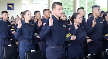 Más de 3 mil policías