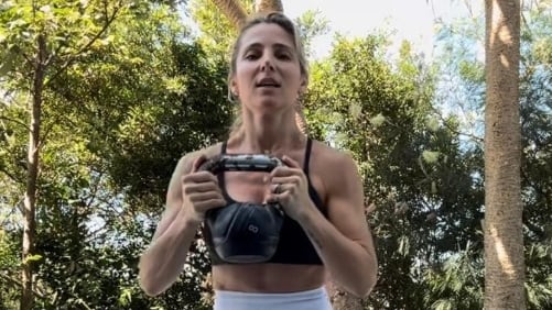 Pataky adopta un entrenamiento regular y variado para potenciar el desarrollo muscular equilibrado y mantener el rendimiento físico