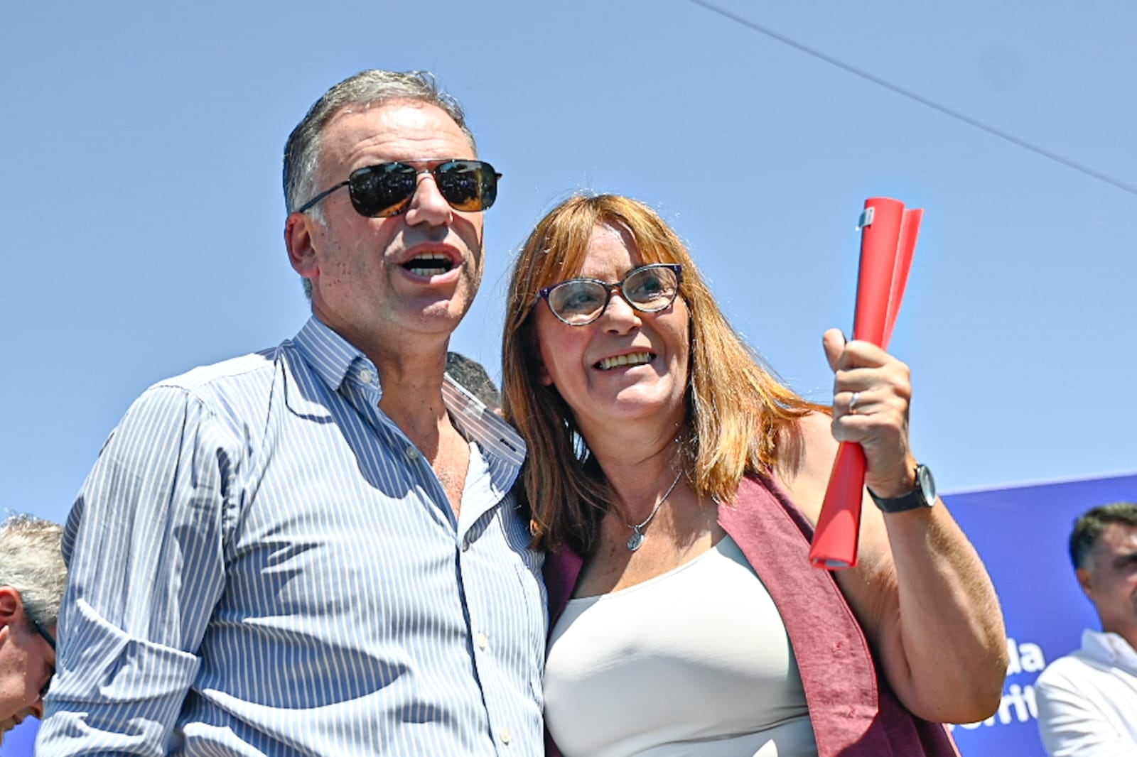 La ex ministra de Vivienda de Uruguay, Cecilia Cairo, junto al presidente Yamandú Orsi, el día de su asunción en la cartera (@CeciliaCairo_Uy)