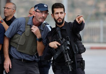 Miembros de las fuerzas israelíes