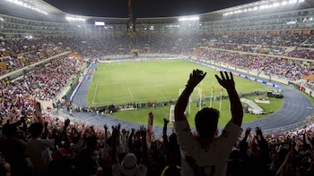 El Estadio Nacional reabre tras daños graves en su césped: multas millonarias, conciertos vedados y un futuro bajo estrictas reglas hasta 2027