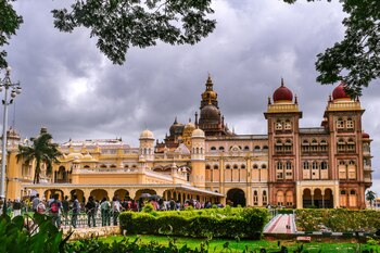El Palacio de Mysore combina