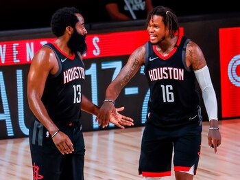 Los jugadores de los Rockets,