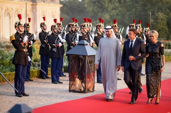 Macron, Bin Zayed y la