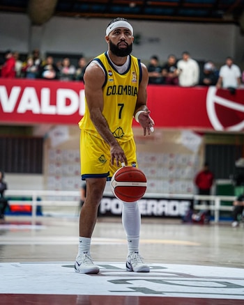 Romario Roque manejó los hilos