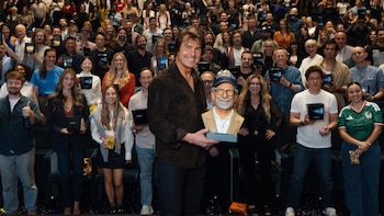 Tom Cruise celebra el estreno de ‘El día de la revelación’ con viejos conocidos y felicita a Spielberg: “Gracias por todas las horas de alegría que has dado al cine”
