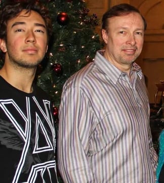 La familia Edwards fue mencionada entre los ejemplos que Ernst utiliza para sostener que algunas estructuras domésticas convirtieron la ayuda por la pandemia en un esquema de extracción de fondos públicos (Mary Jane Edwards/Facebook)