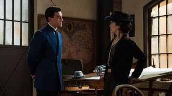 Curro arrincona a Esmeralda en