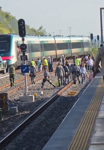 La empresa detalló que el percance ocurrió 50 metros de dejar la estación San Francisco