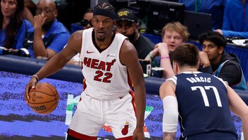 Jimmy Butler y Terry Rozier,