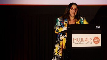 Beta Suárez dio la charla