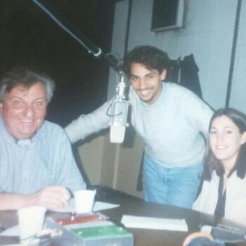 Ricardo en medio de una