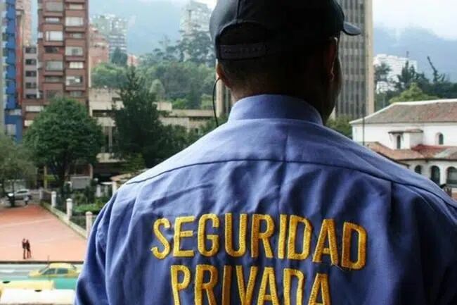 ¿El personal de seguridad privada está habilitado a detener una persona? ¿Y usar la fuerza pública?