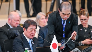 Japón y Filipinas firman un