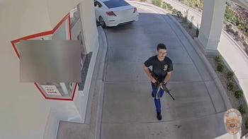 Escalofriante video: la policía reveló nuevas imágenes del tiroteo en un In-N-Out Burger de Idaho