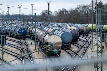 El 91,5% de los casi 580.000 transportistas estadounidenses opera con diez camiones o menos, lo que los vuelve especialmente vulnerables ante el alza de costos logísticos