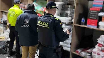 Desmantelan red de falsificación tecnológica