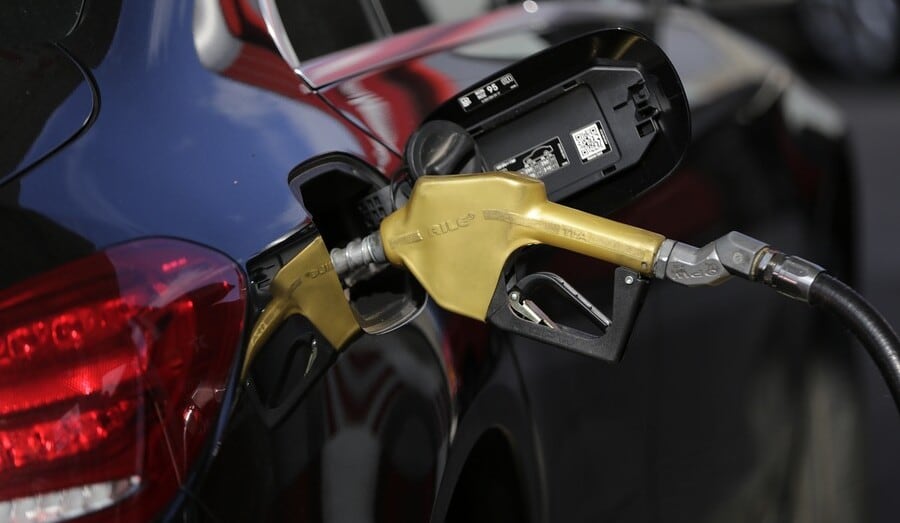 Gobierno de Abelardo de la Espriella confirmó que no subirá el precio de la gasolina ni el Acpm en noviembre: así quedó el precio del combustible en cada ciudad