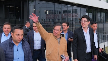 Petro inauguró edificio de la facultad de Bellas Artes de la Universidad Nacional, pese a rechazo a su visita, e hizo duras acusaciones