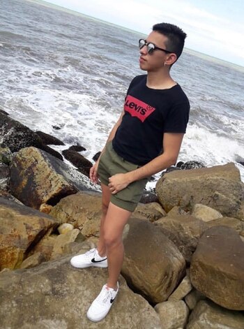 Brian Alegre tiene 24 años,