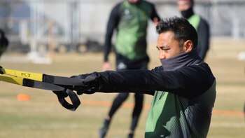 Marco Fabián podría ser refuerzo