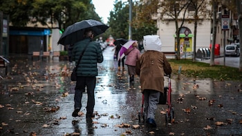 Las temperaturas máximas ascenderán este lunes hasta los 32ºC en Zaragoza, Badajoz y Sevilla y 31ºC en Murcia