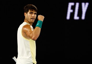 Alcaraz reacciona en cuartos de