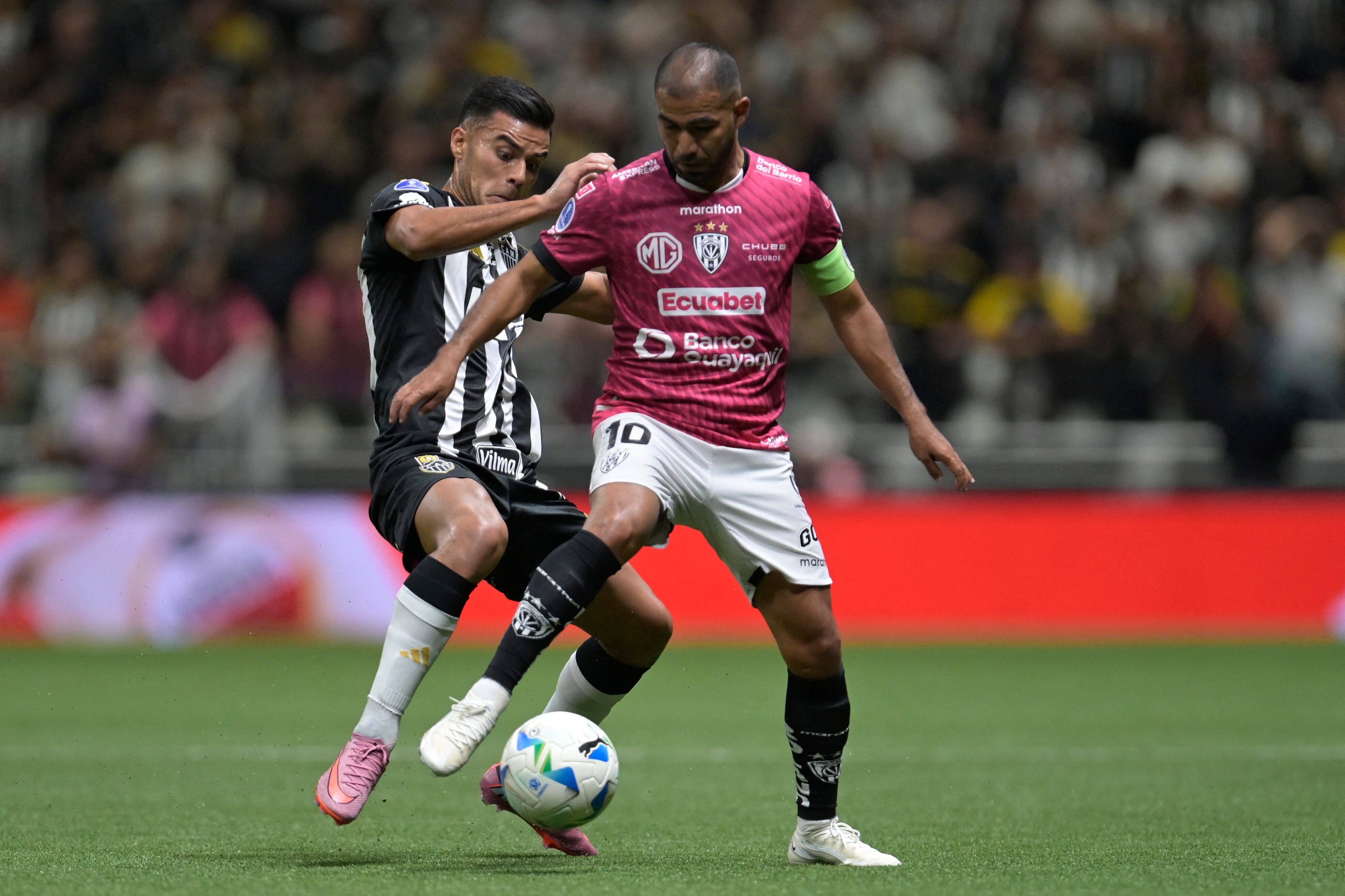 Actualmente, Fausto Vera se desempeña en el Atlético Mineiro de Brasil (Photo by DOUGLAS MAGNO / AFP)