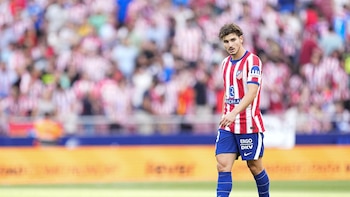 El argentino Julián Álvarez no viaja con el Atlético de Madrid a San Sebastián por una sobrecarga muscular