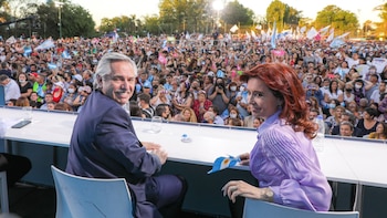 Alberto Fernández y Cristina Kirchner, en el acto de cierre de la campaña del Frente de Todos.