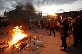 Las manifestantes llegaron al Zócalo