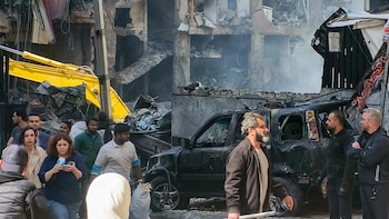 Aumentan a más de 300 los muertos por la ola de bombardeos lanzada el miércoles por Israel en Líbano